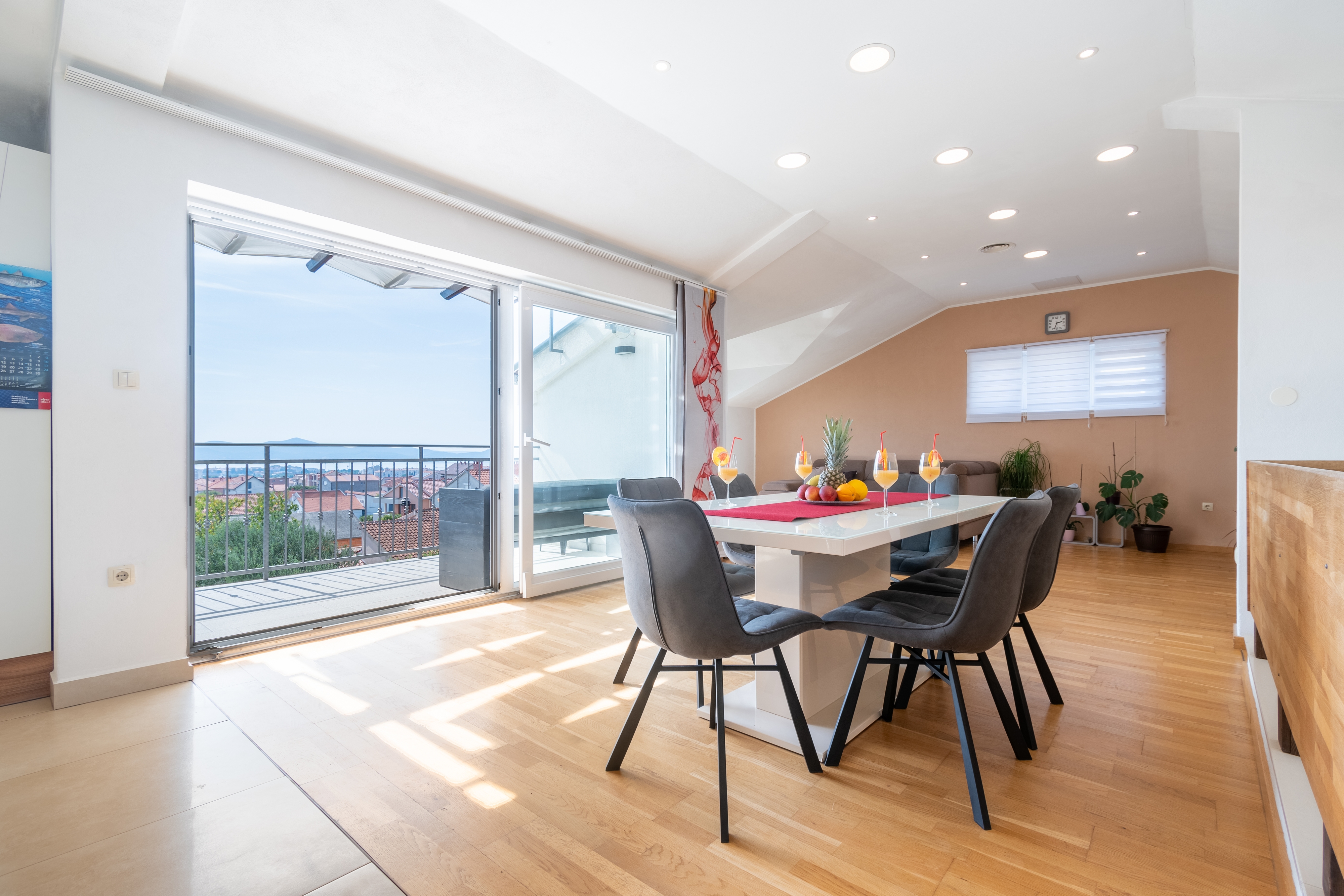 Three bedroom house with terrace and sea view Zadar  K