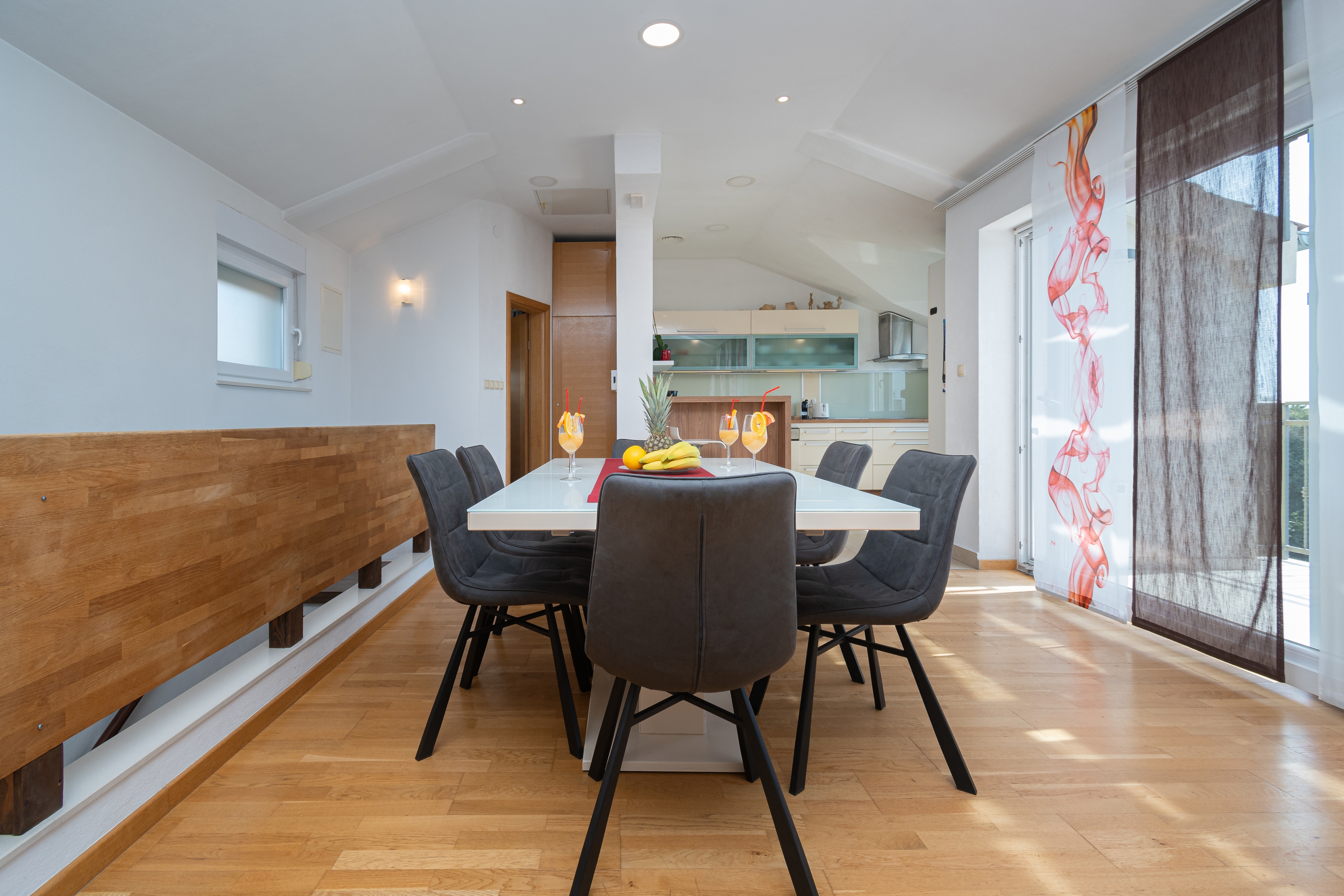 Three bedroom house with terrace and sea view Zadar  K