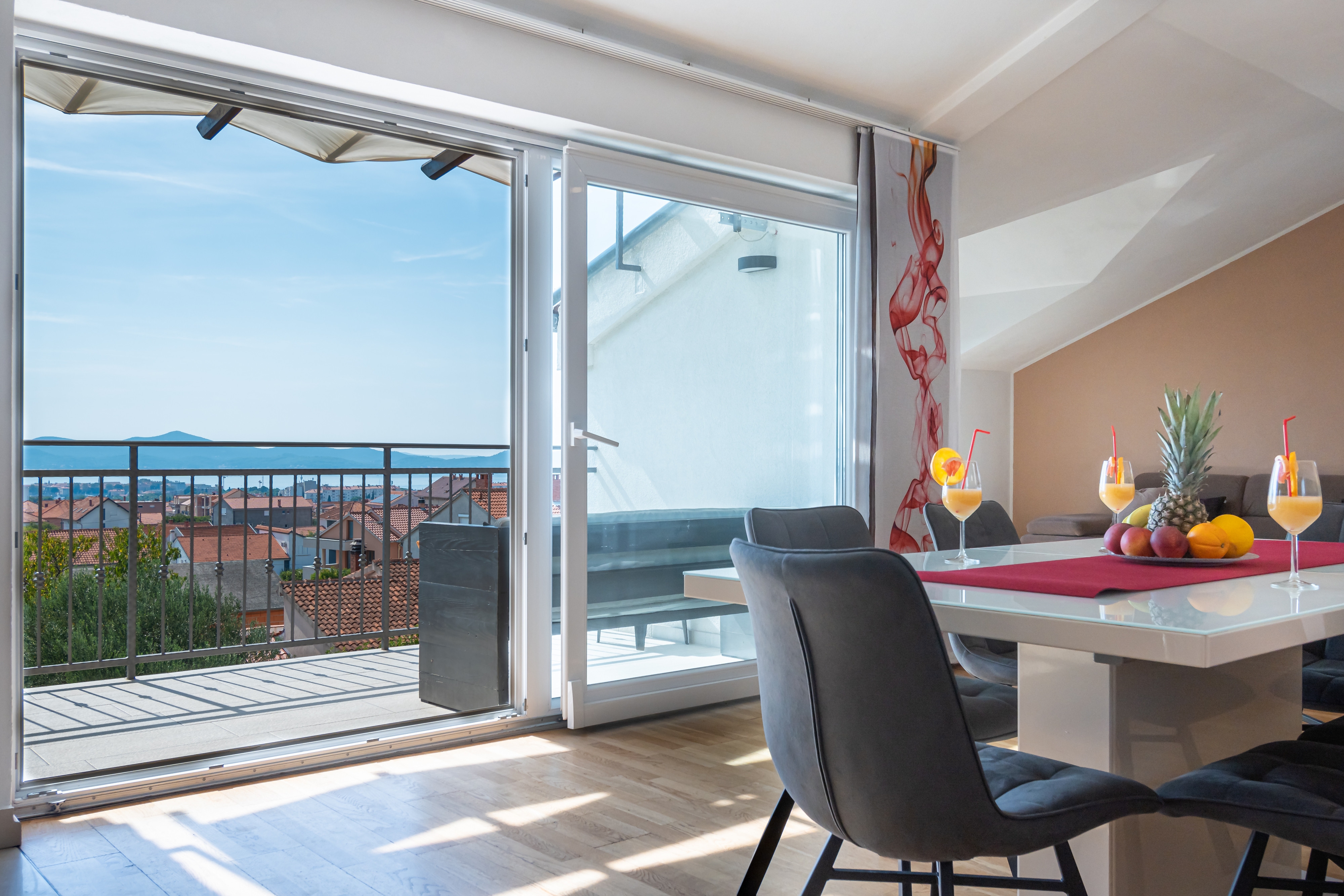 Three bedroom house with terrace and sea view Zadar  K