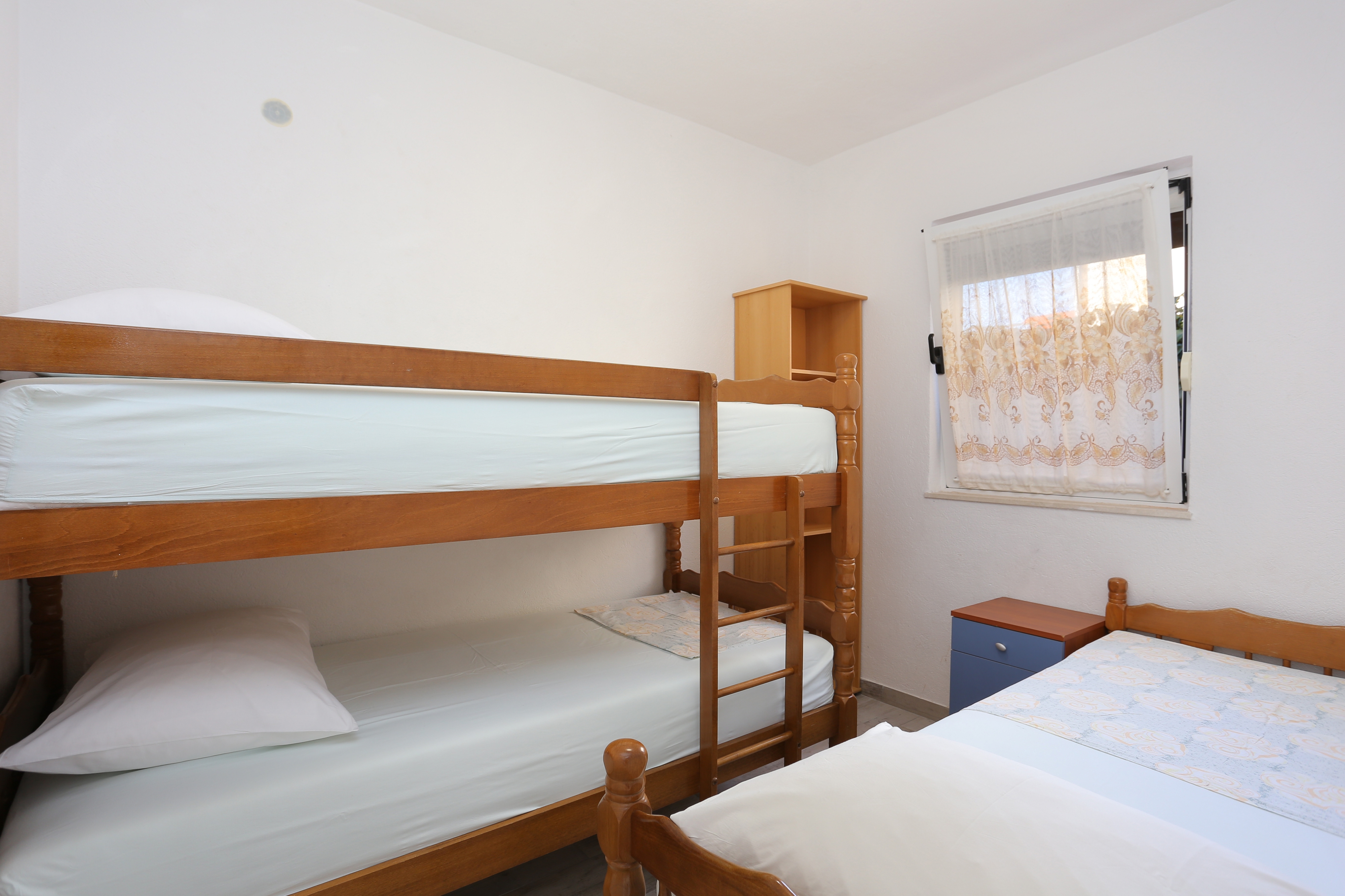 Three bedroom apartment with terrace Kanica, Rogoznica  A-a
