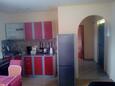 Pirovac, Kitchen in the apartment, (pet friendly) and WiFi.