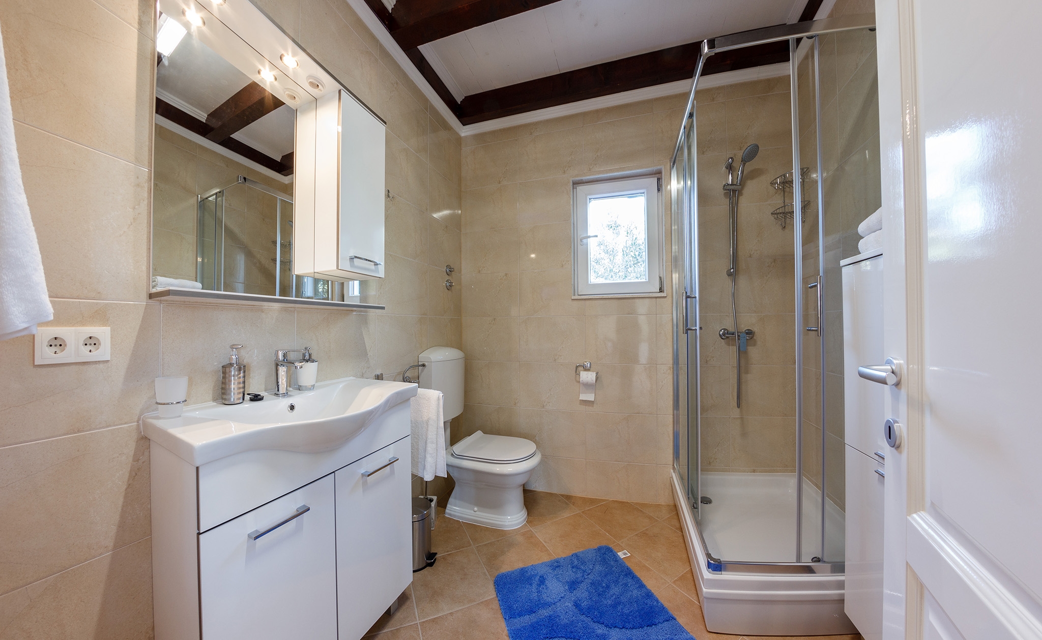 Four bedroom house near beach Cove Široka, Čiovo  K