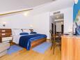 Bedroom Split, Bedroom in the room, air condition available and WiFi.