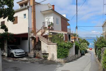 Property Trogir, Trogir, Property 11760 - Apartments near sea with pebble beach.
