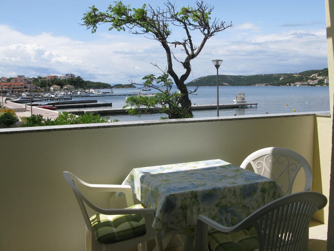 Two bedroom apartment with balcony and sea view Supetarska Draga - Donja, Rab (A-11769-a) Two bedroom apartment with balcony and sea view Supetarska Draga - Donja, Rab (A-11769-a)