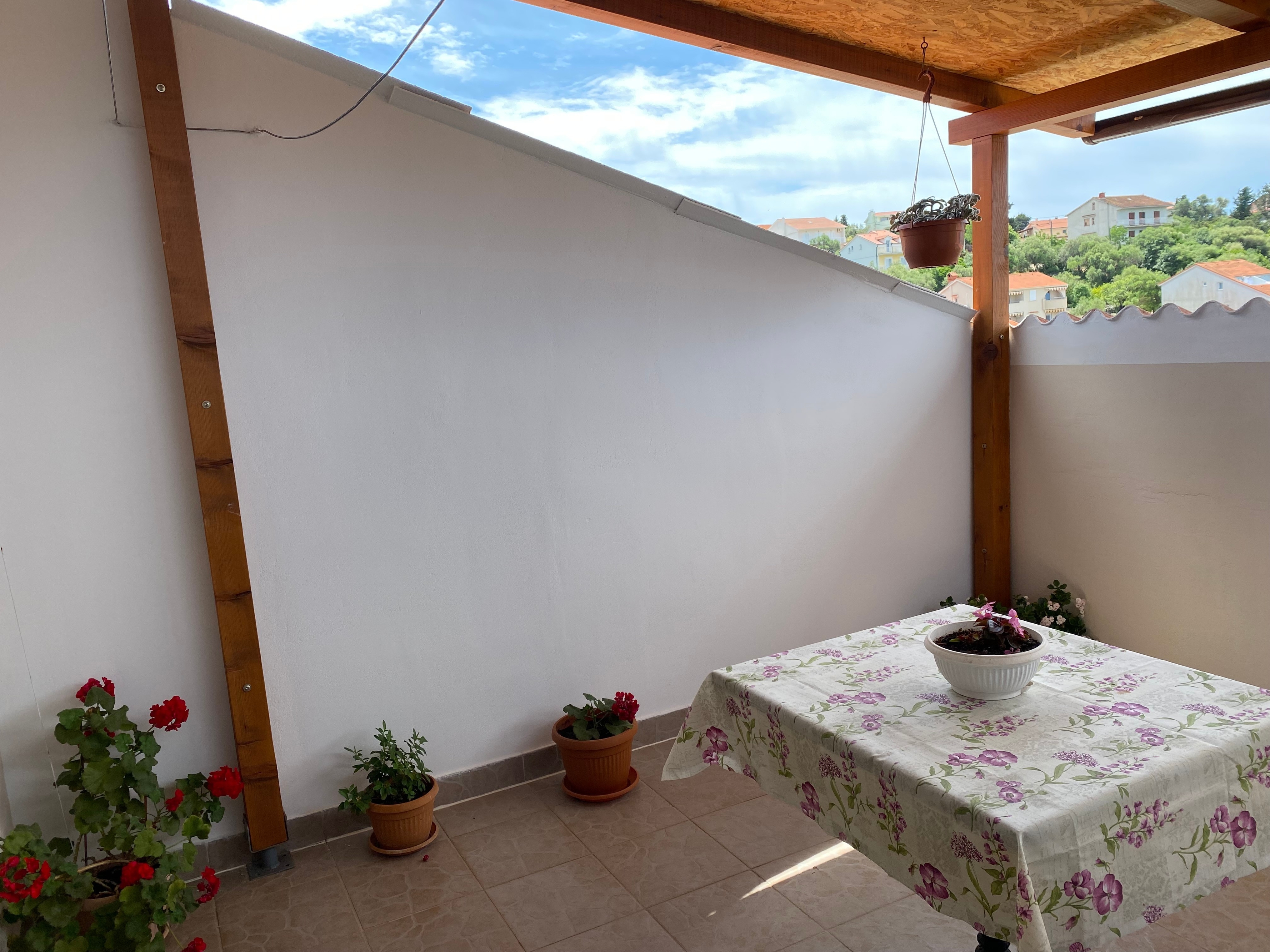 Dvosobni apartman s terasom i pogledom na more Lun, Pag  A-d