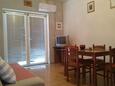 Trogir, Eetkamer in the apartment, air condition available en WiFi.