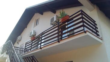Property Trogir, Trogir, Property 11782 - Apartments with pebble beach.