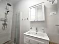 Koupelna 2 Arbanija, Koupelna 2 v ubytování typu apartment, WiFi.