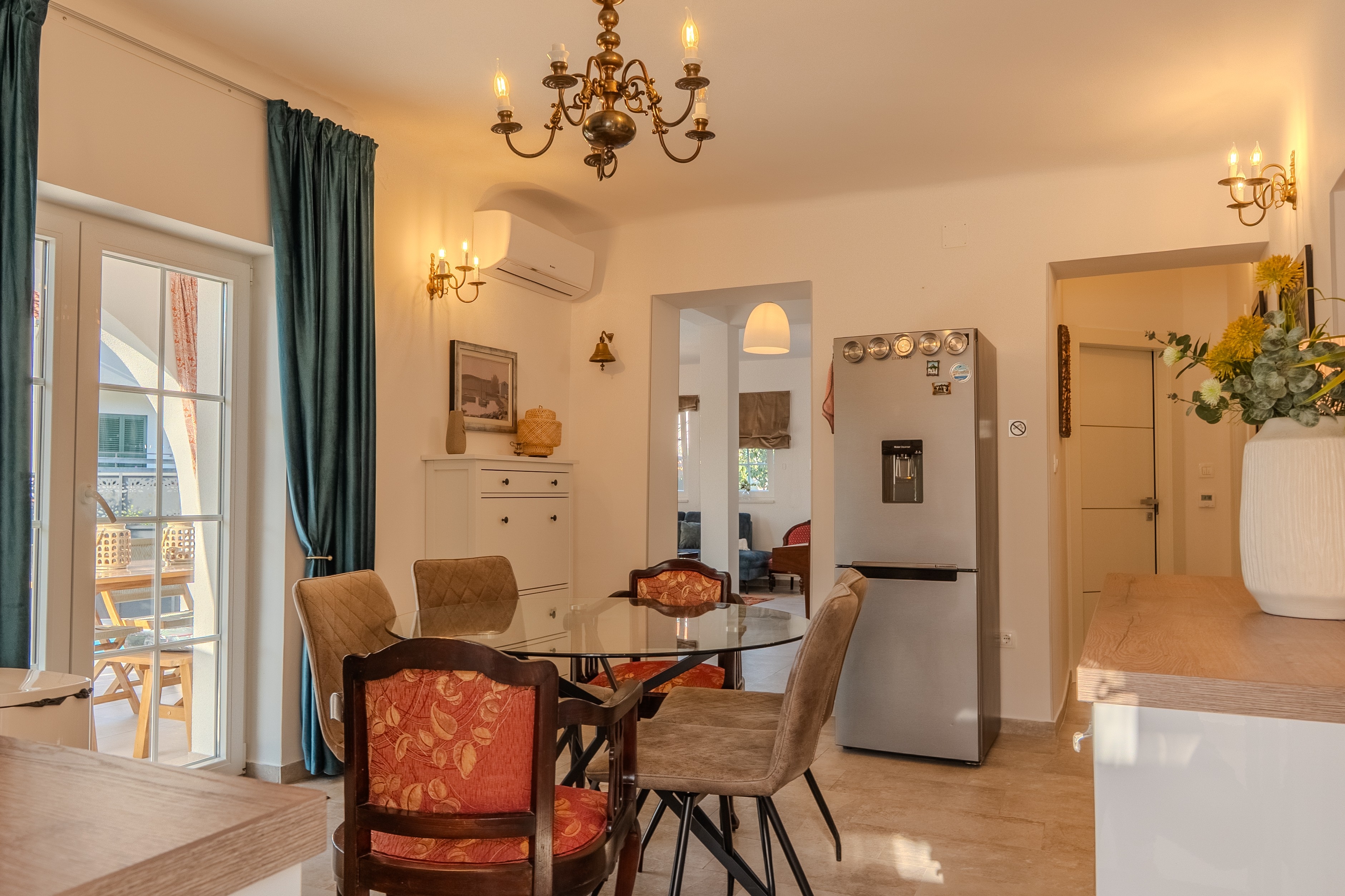 Three bedroom apartment with terrace Arbanija, Čiovo  A-c