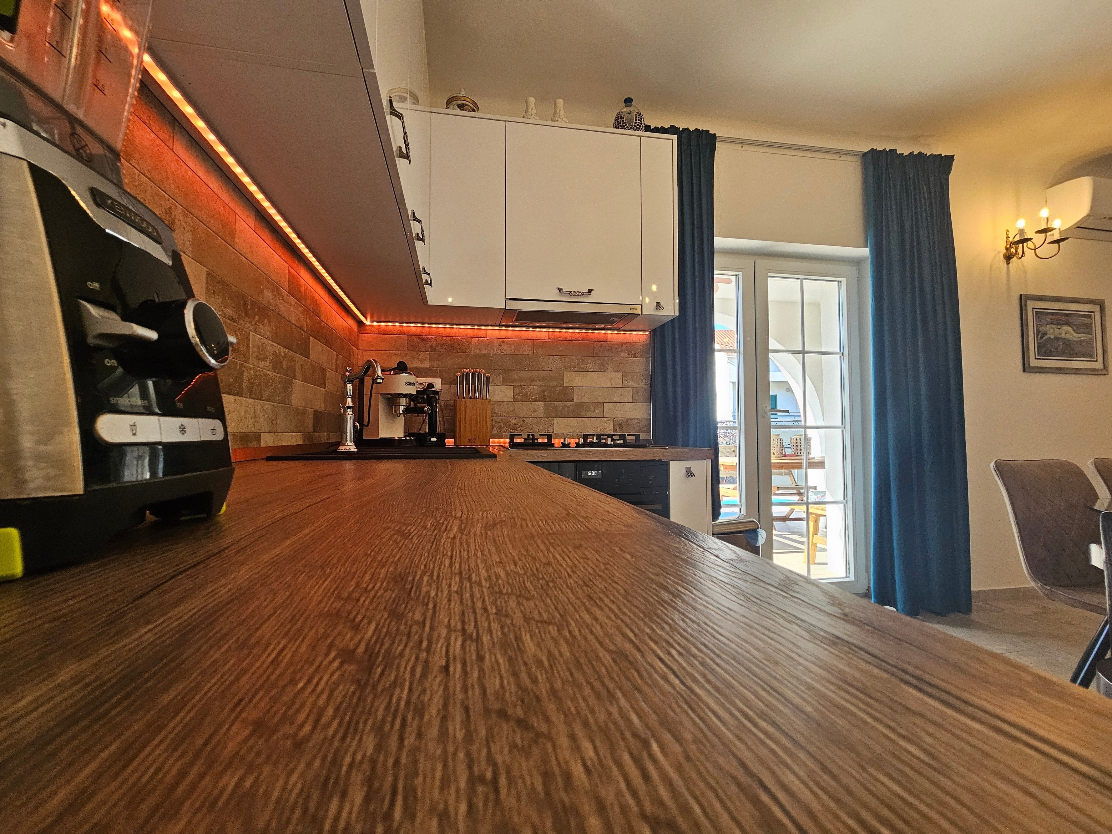 Three bedroom apartment with terrace Arbanija, Čiovo  A-c