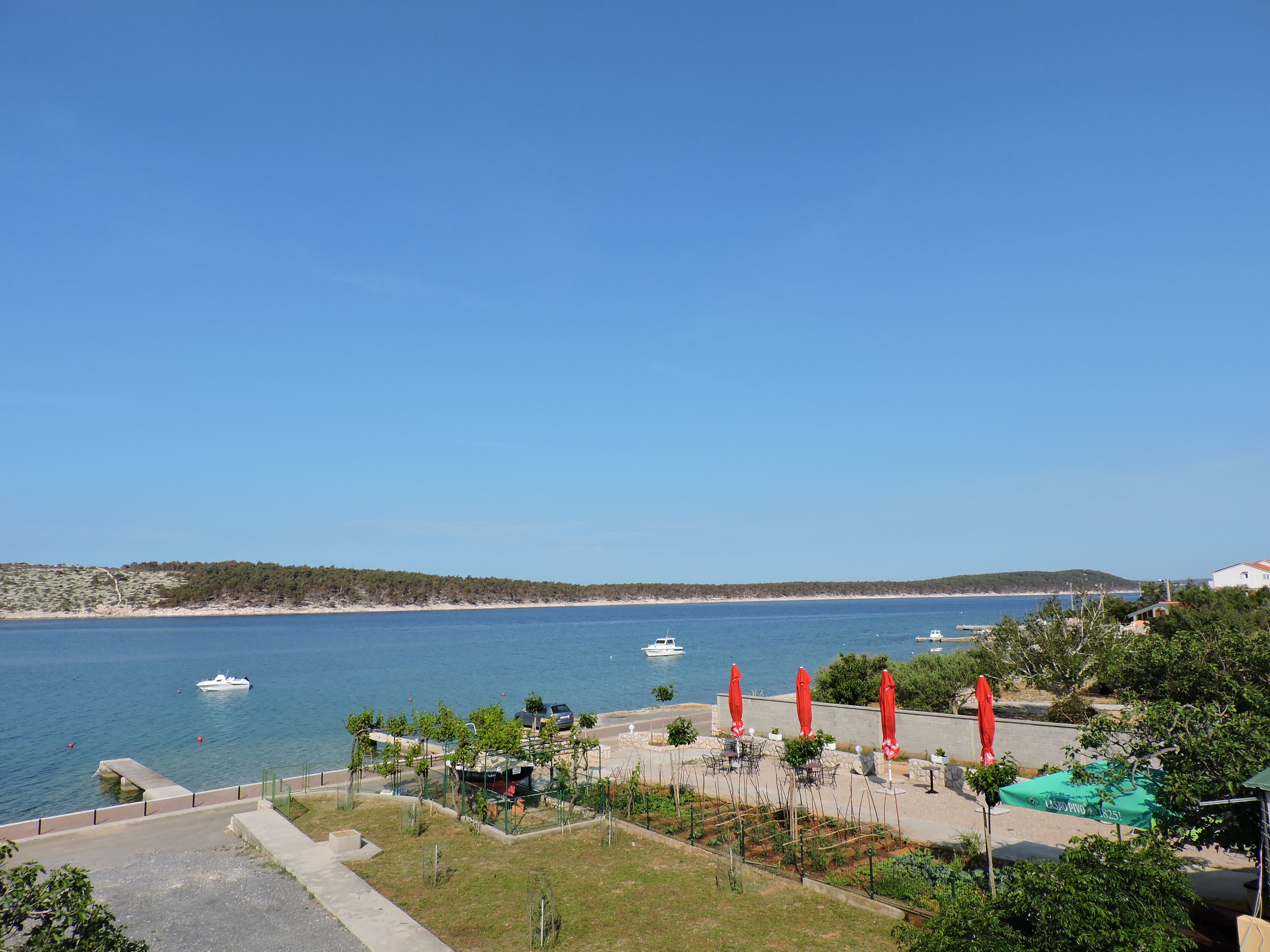 Three bedroom apartment near beach Barbat, Rab  A-a
