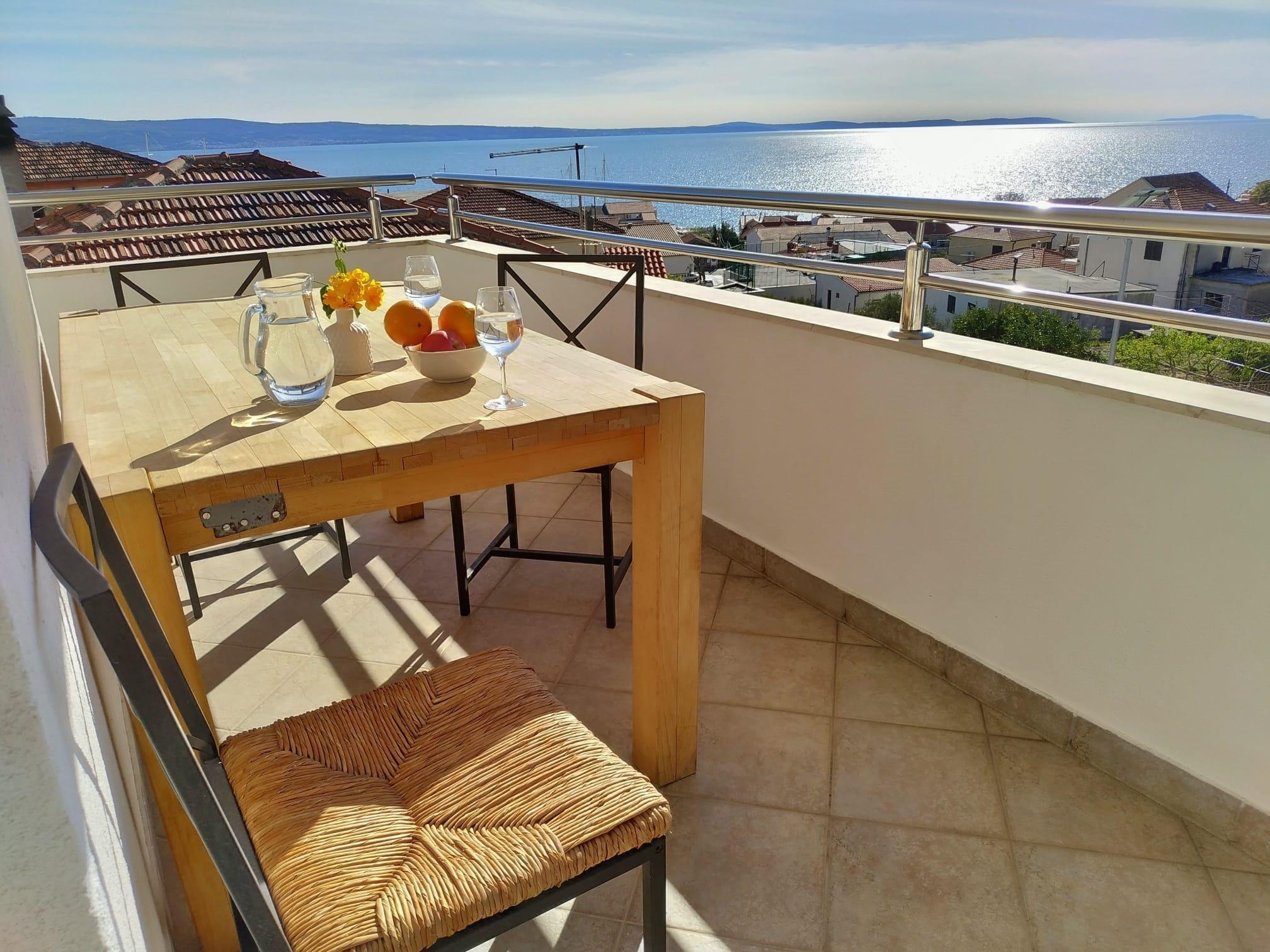 Jednosobni apartman s terasom i pogledom na more Sumpetar, Omiš  A-a
