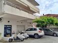 Sumpetar, Omiš, Parking lot 11798 - Apartments with pebble beach.