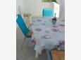 Slatine, Balcony in the apartment, with a sea view and WiFi.