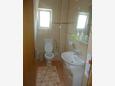 Kupaonica 1 Podstrana, Kupaonica 1 u smještaju tipa apartment, kućni ljubimci dozvoljeni i WiFi.