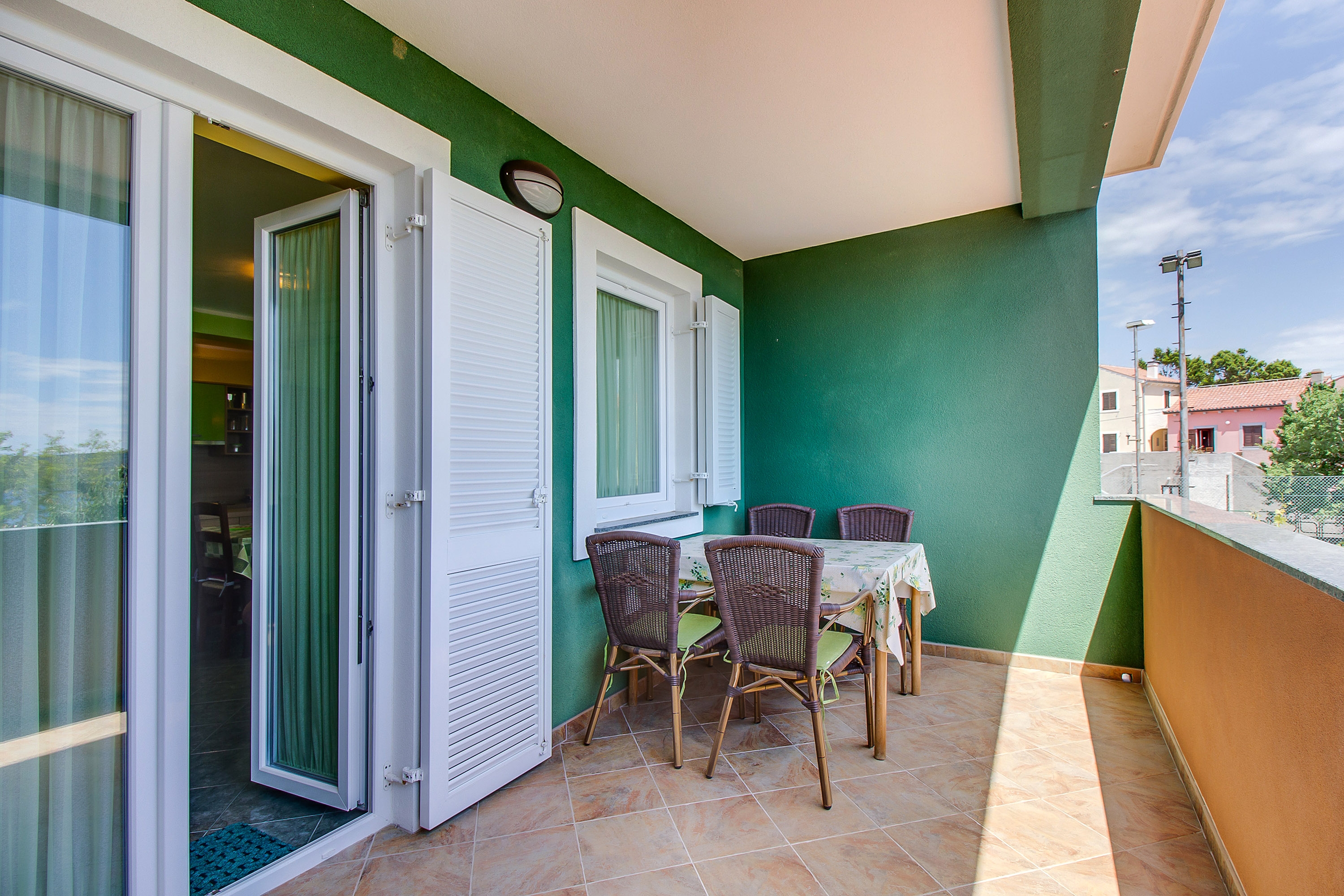 Two bedroom apartment with balcony and sea view Nerezine, Lošinj  A-a