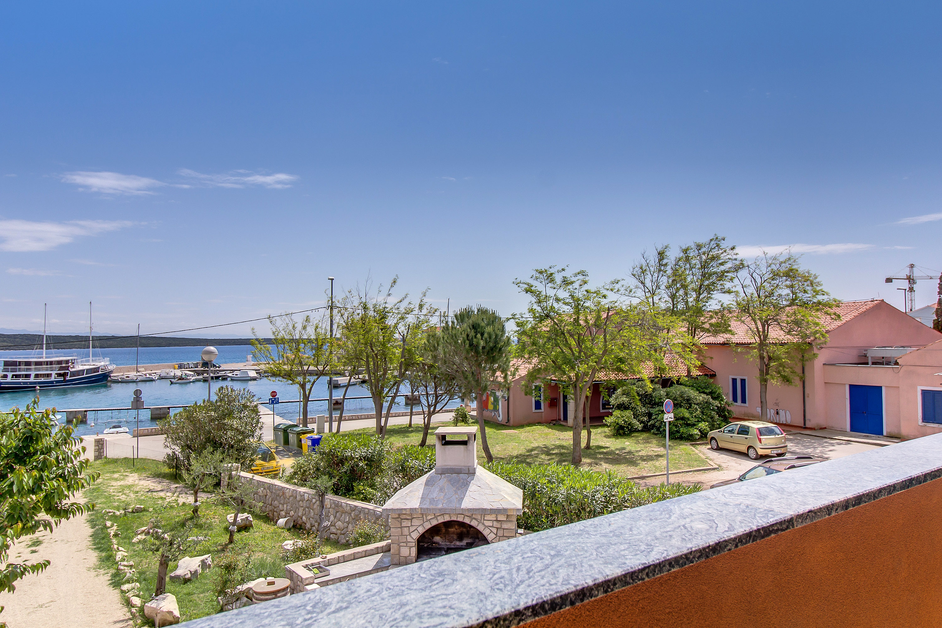 Two bedroom apartment with balcony and sea view Nerezine, Lošinj  A-a
