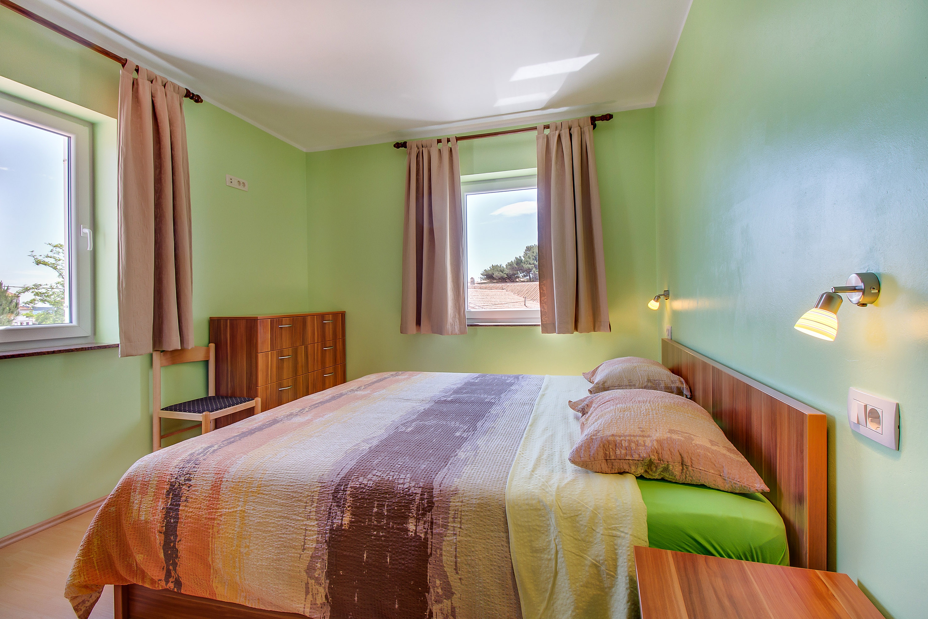 Two bedroom apartment with balcony and sea view Nerezine, Lošinj  A-a