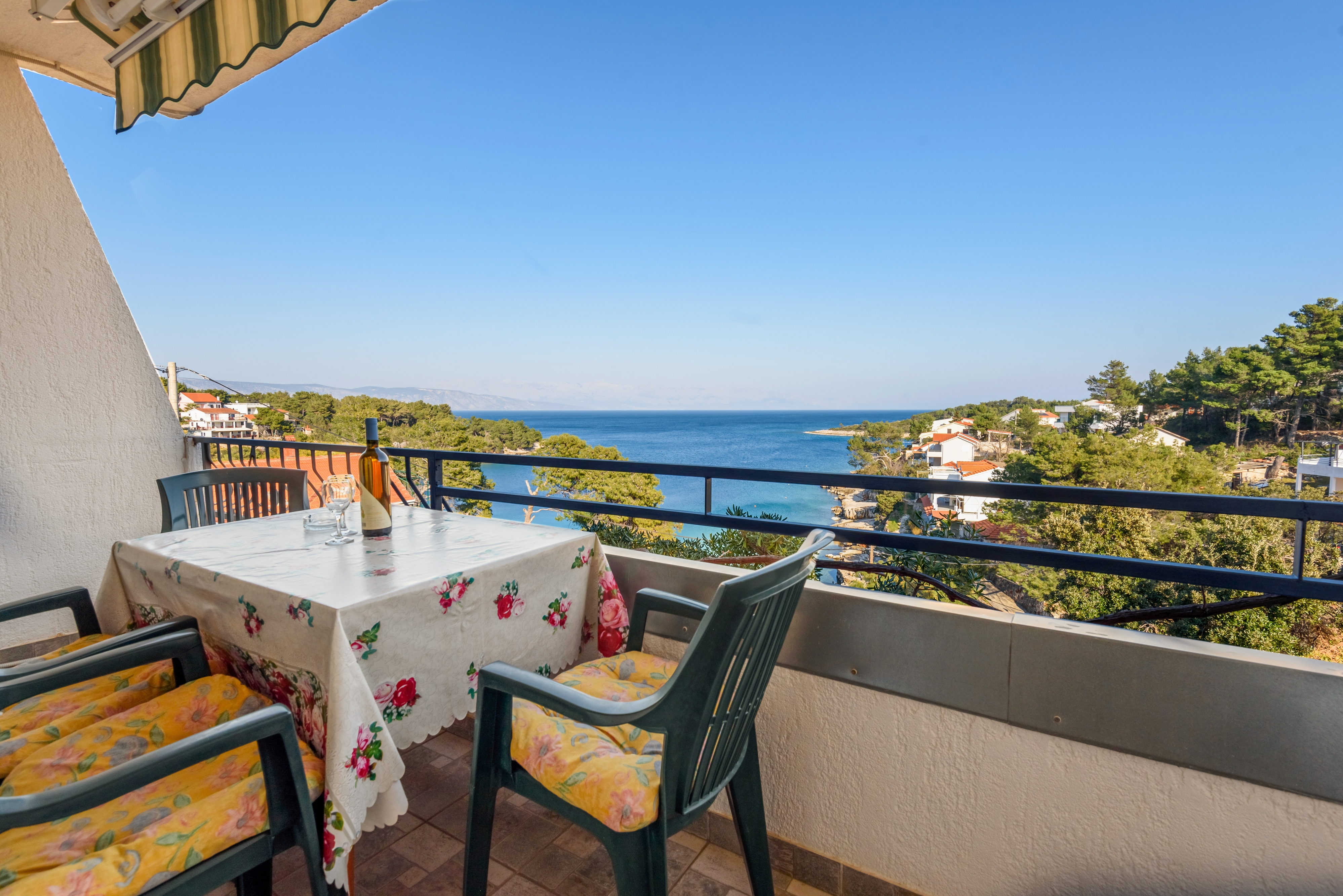 Two bedroom apartment near beach Basina, Hvar (A-11817-a) Two bedroom apartment near beach Basina, Hvar (A-11817-a)