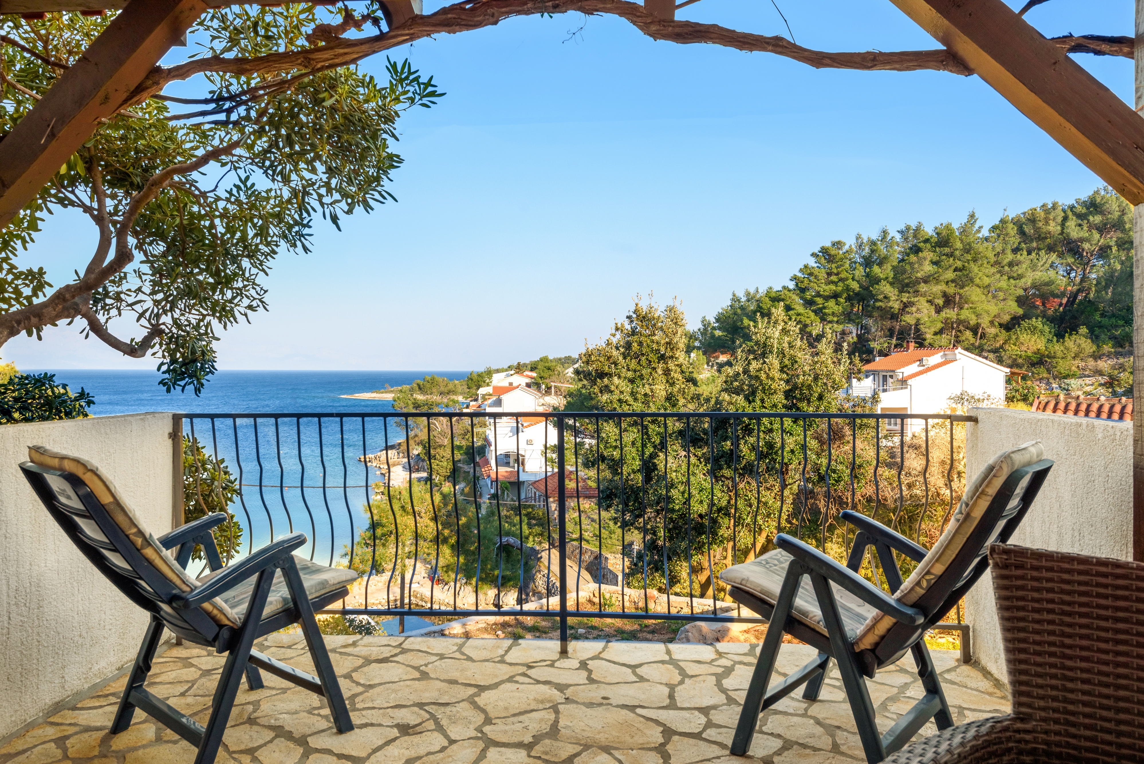 Studio flat near beach Basina, Hvar (AS-11817-a)