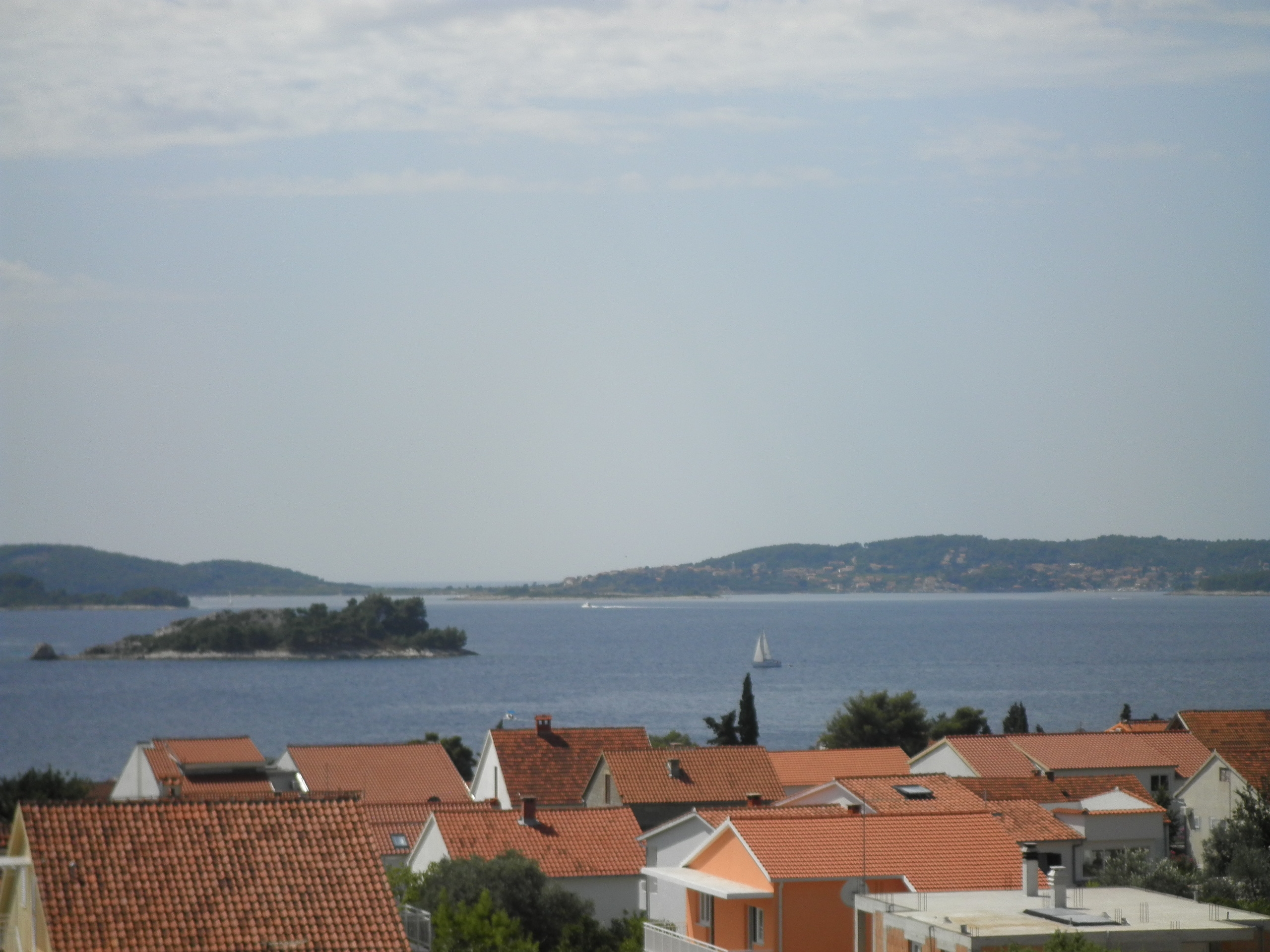 Garçonnière avec la terrasse et la vue sur le mer Orebic, Peljesac (AS-11834-b) Garçonnière avec la terrasse et la vue sur le mer Orebic, Peljesac (AS-11834-b)