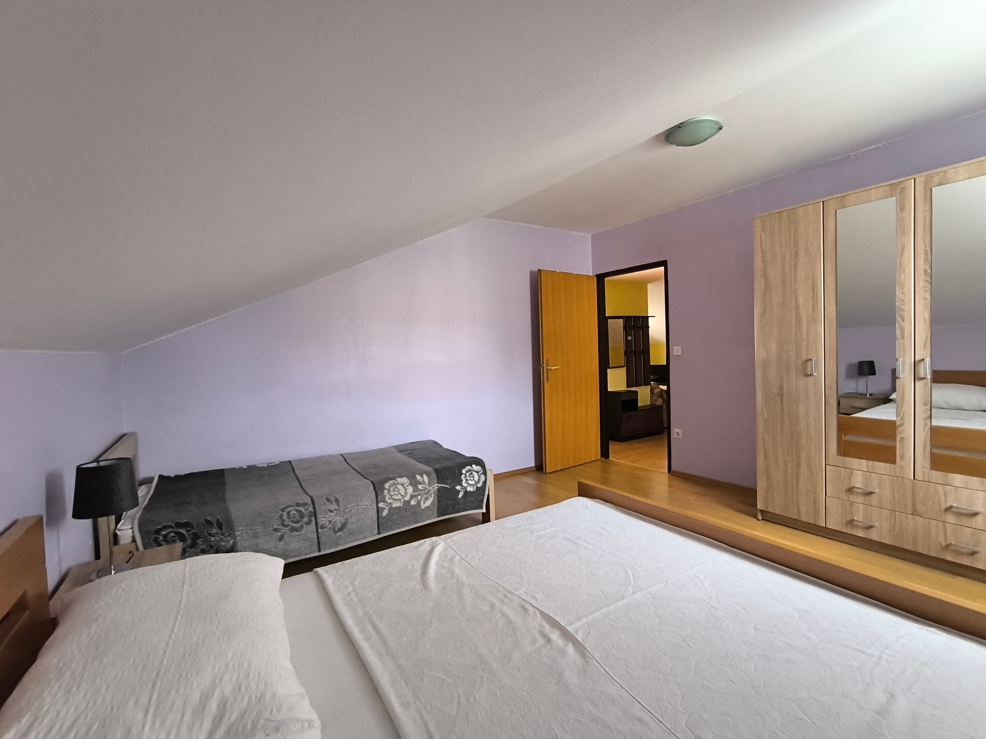 Two bedroom apartment with terrace Sabunike, Zadar  A-c