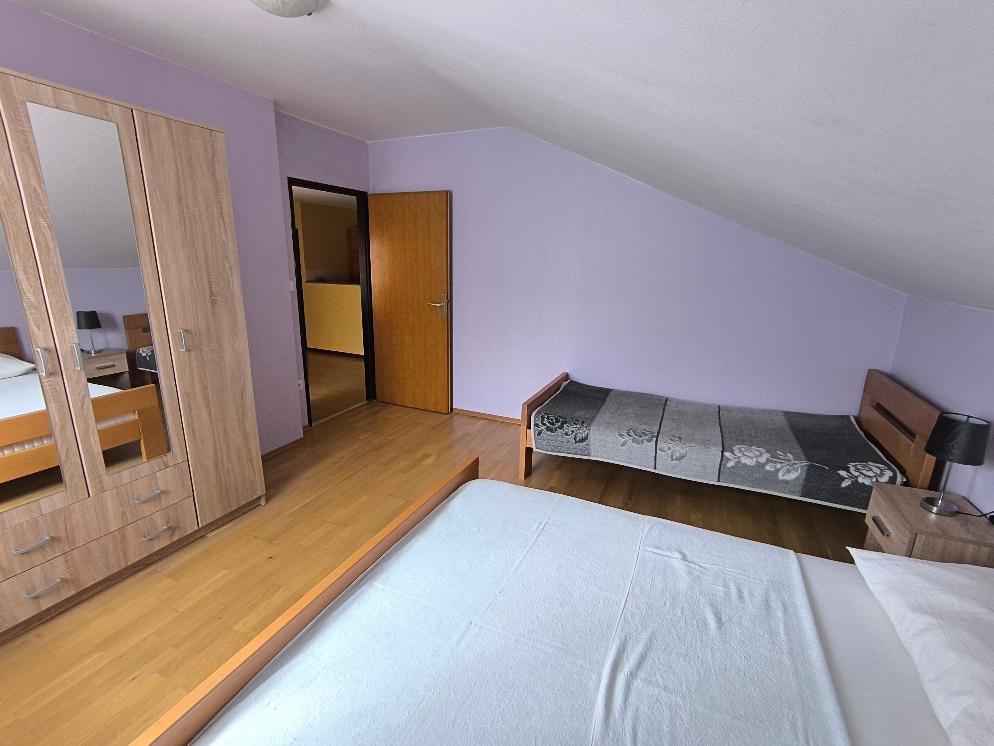 Two bedroom apartment with terrace Sabunike, Zadar  A-c