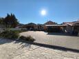 Sabunike, Zadar, Parking lot 11837 - Apartments with sandy beach.