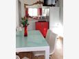 Dining room Starigrad, Dining room in the apartment, air condition available and WiFi.
