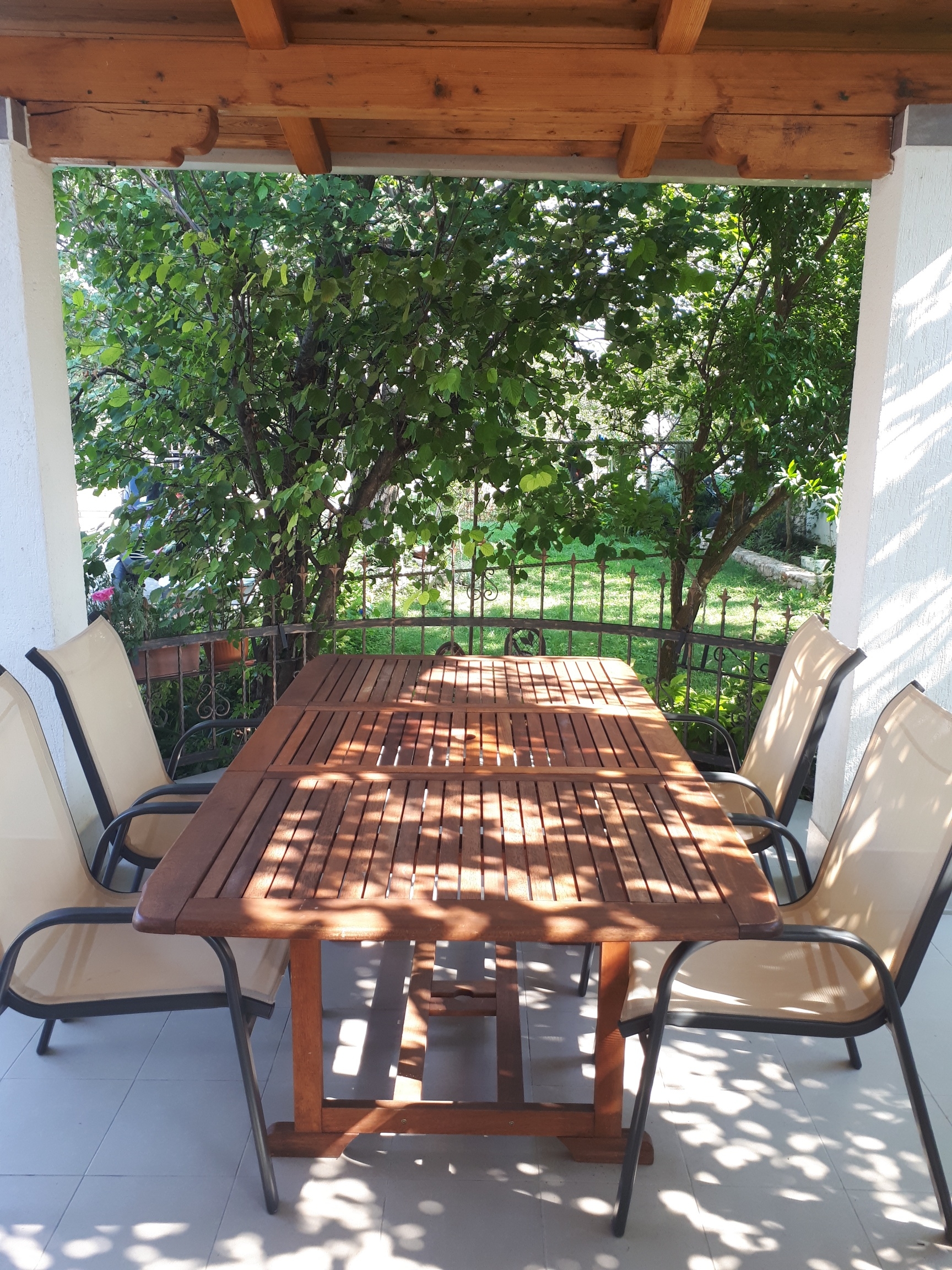 Two bedroom apartment with terrace Starigrad, Paklenica  A-b