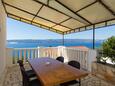 Zavode, Terrasse dans l’hébergement en type apartment, avec la vue sur la mer et WiFi.