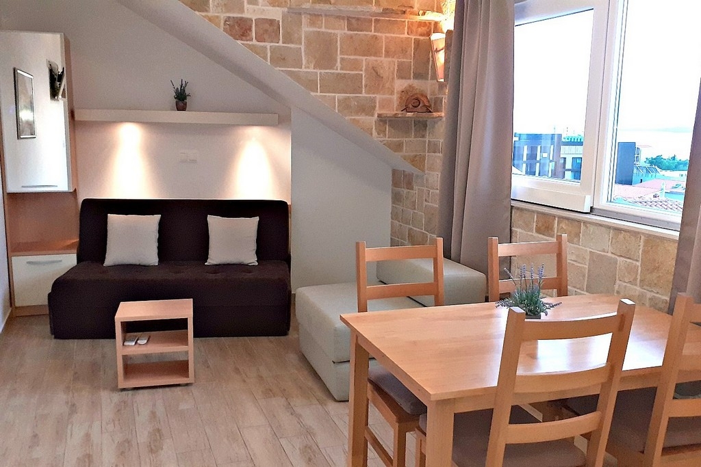 Appartement dune chambre avec la terrasse et la vue sur le mer Baska Voda, Makarska (A-11899-b)