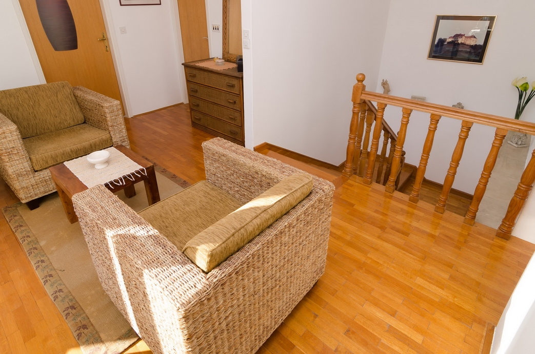 Three bedroom apartment with terrace Nin, Zadar  A-a
