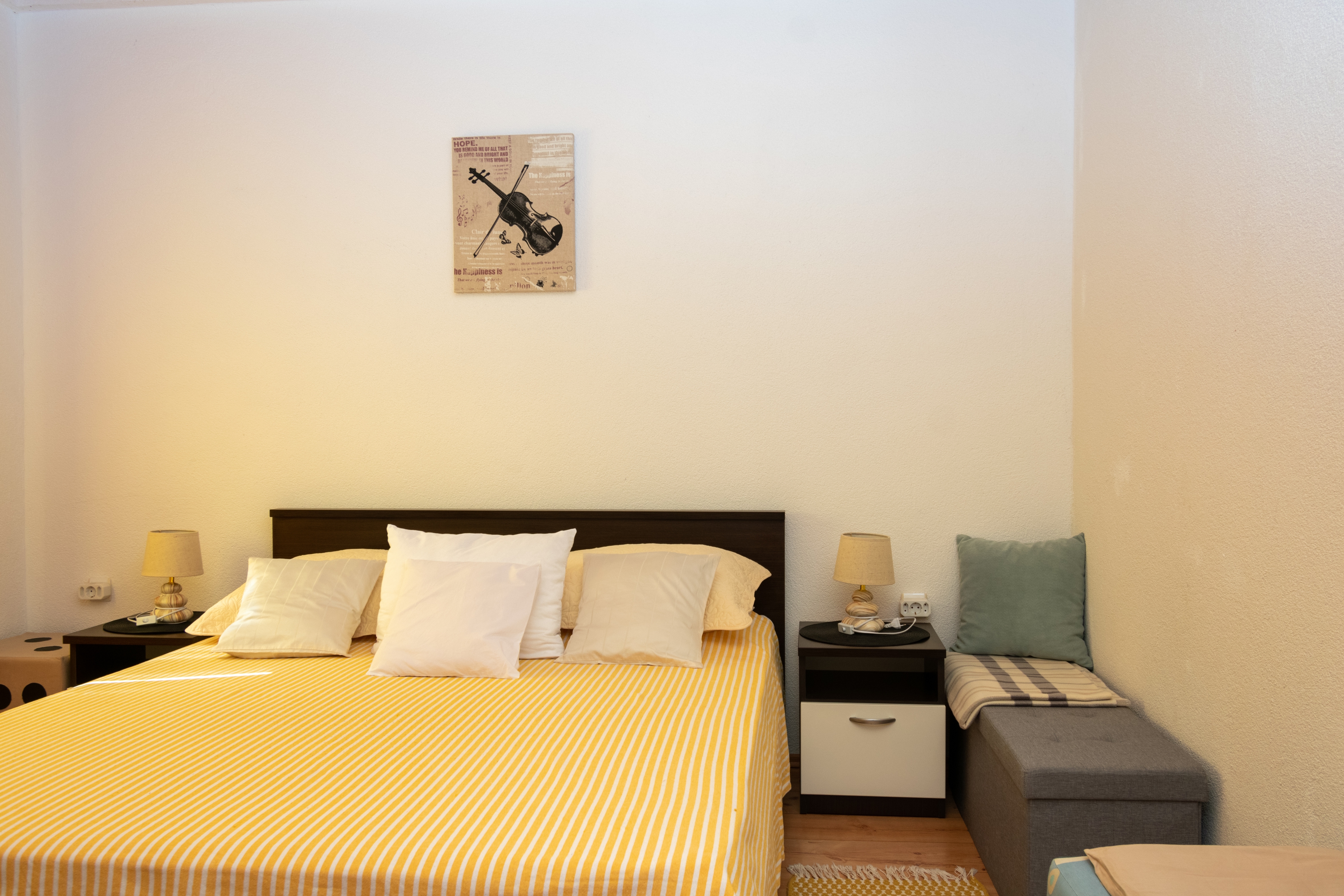 Two bedroom apartment near beach Preko, Ugljan  A-a