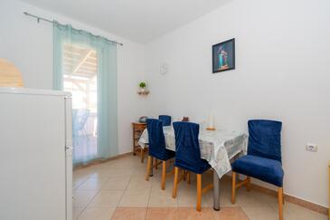 Preko, Jadalnia w zakwaterowaniu typu apartment, WiFi.