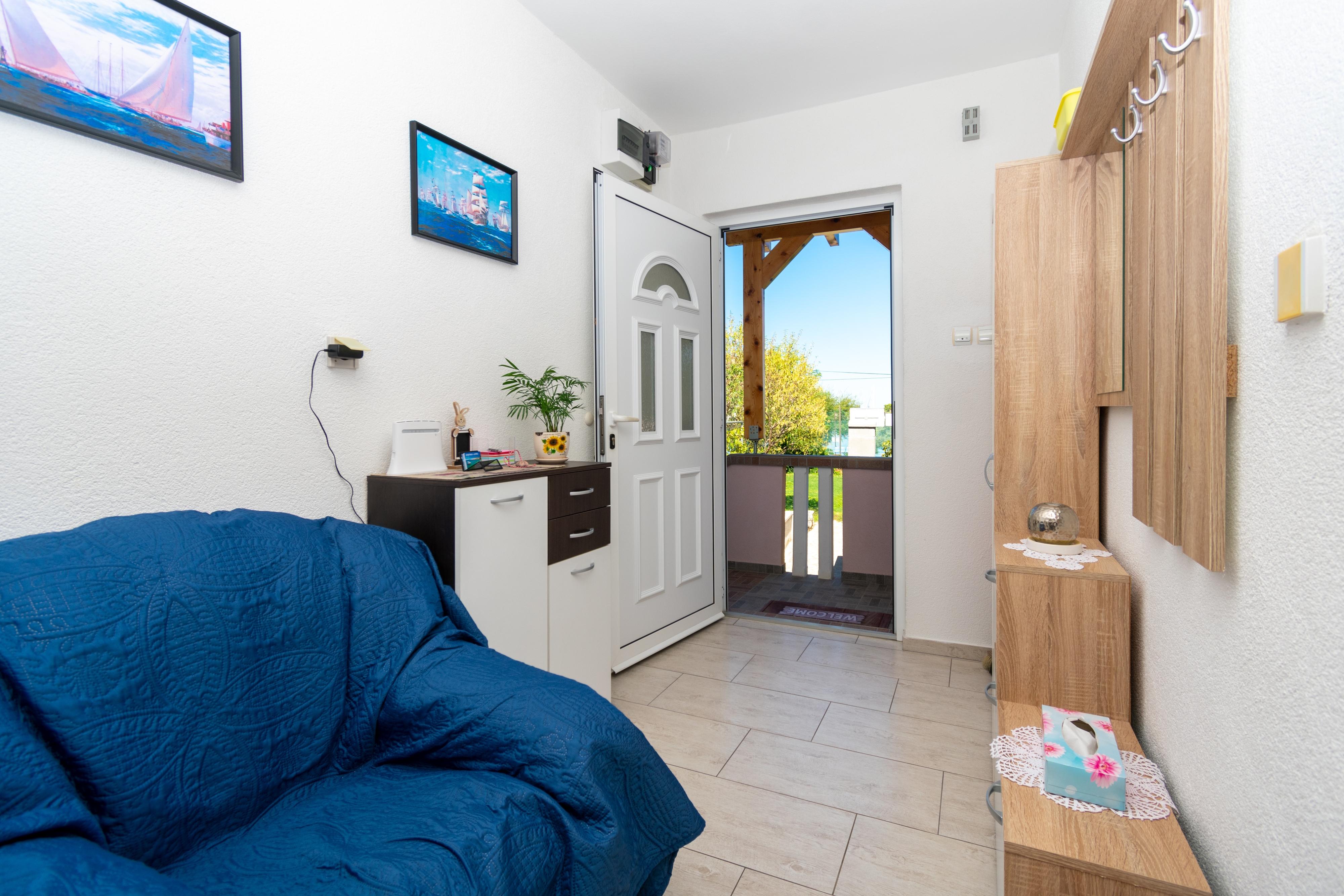 Two bedroom apartment near beach Preko, Ugljan  A-a