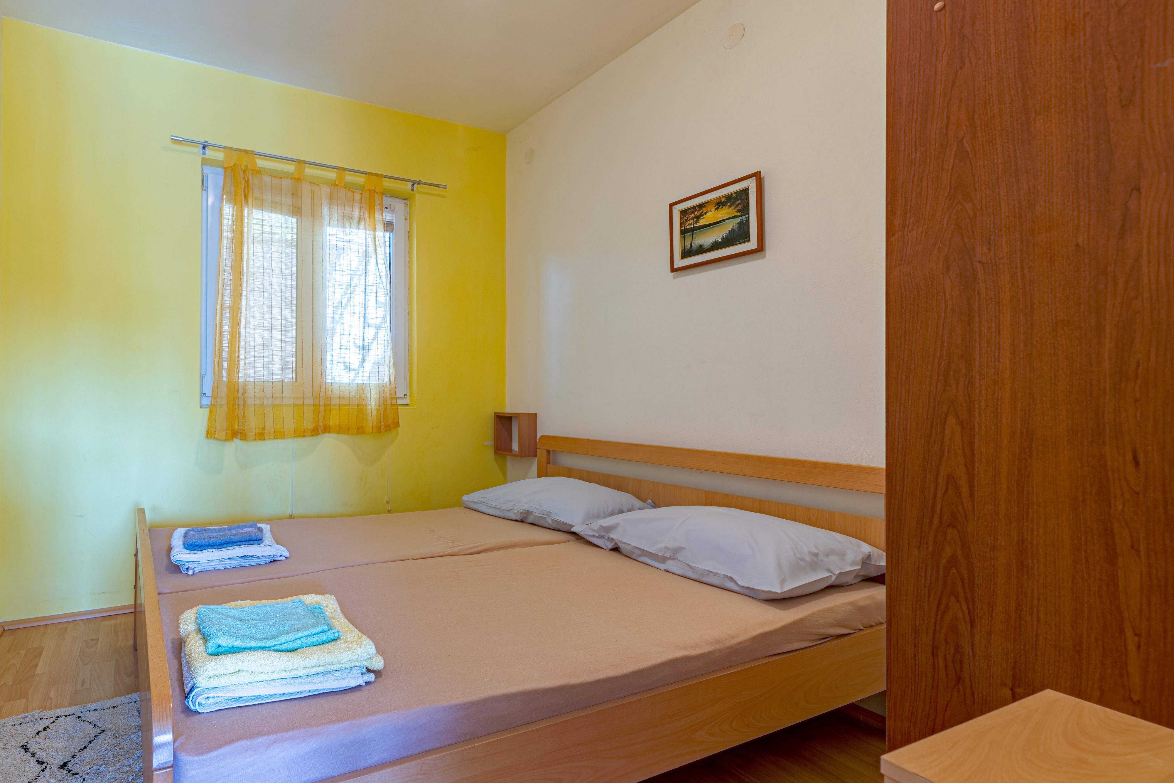 Two bedroom apartment near beach Basina, Hvar  A-a