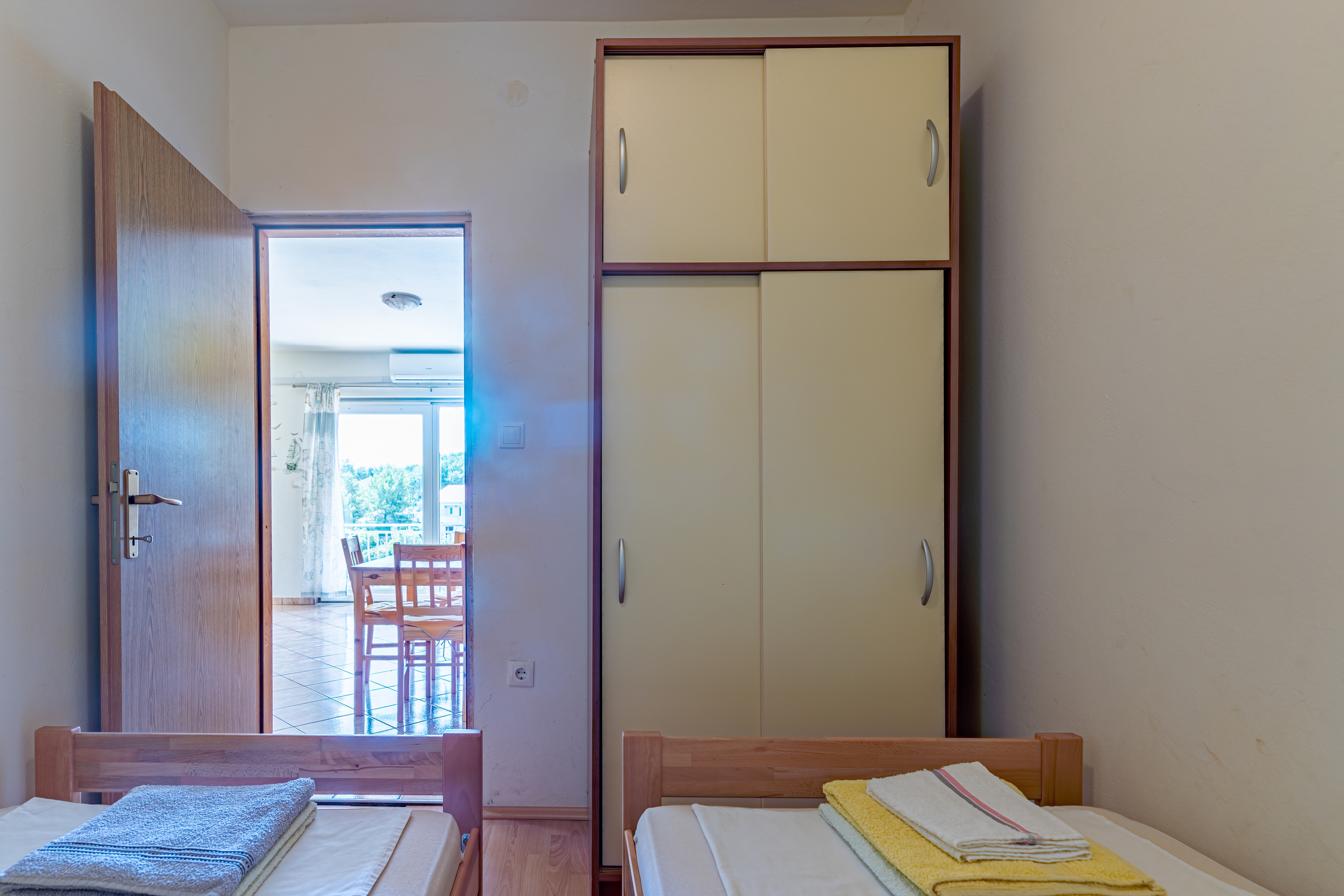 Two bedroom apartment near beach Basina, Hvar  A-a