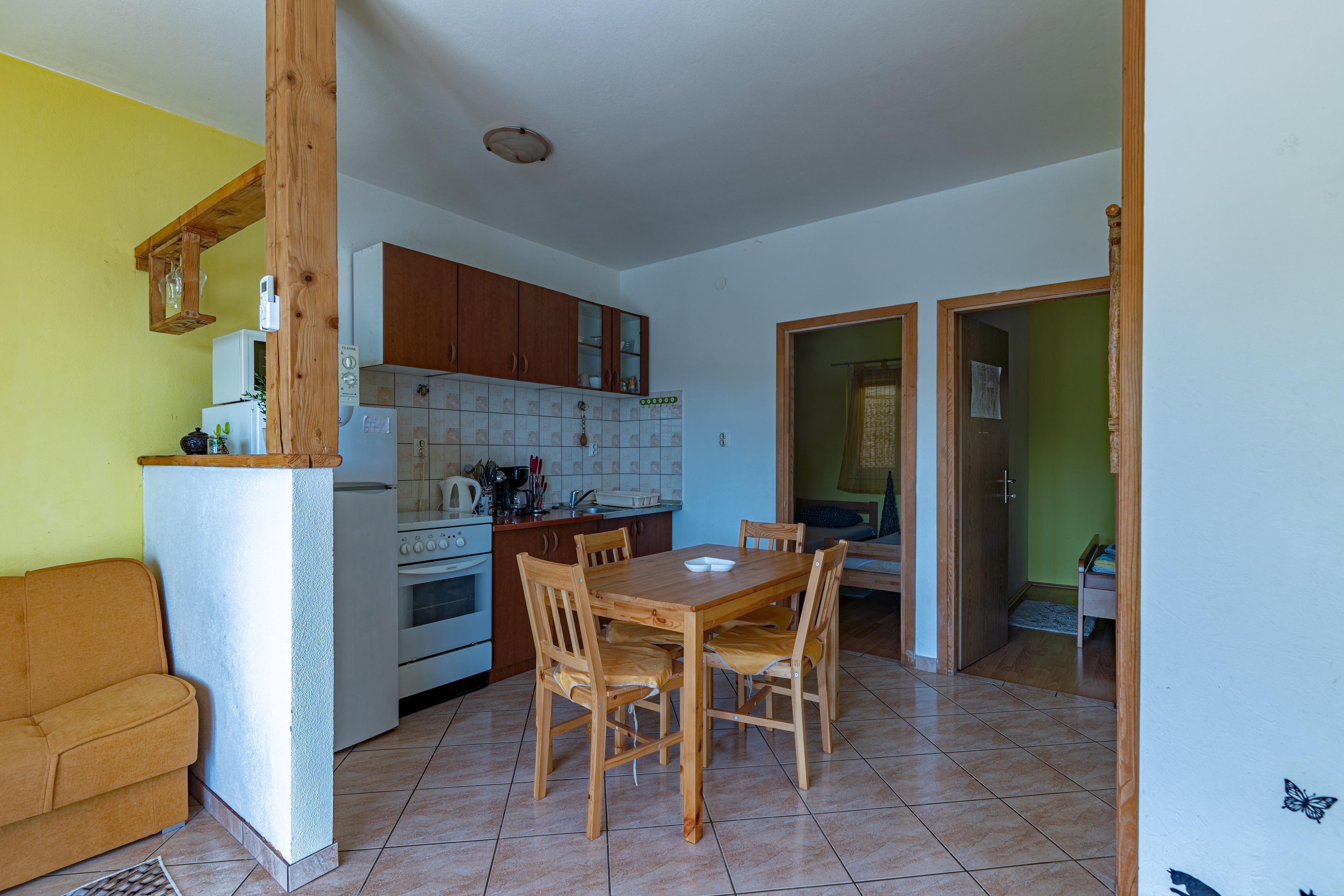 Two bedroom apartment near beach Basina, Hvar  A-a