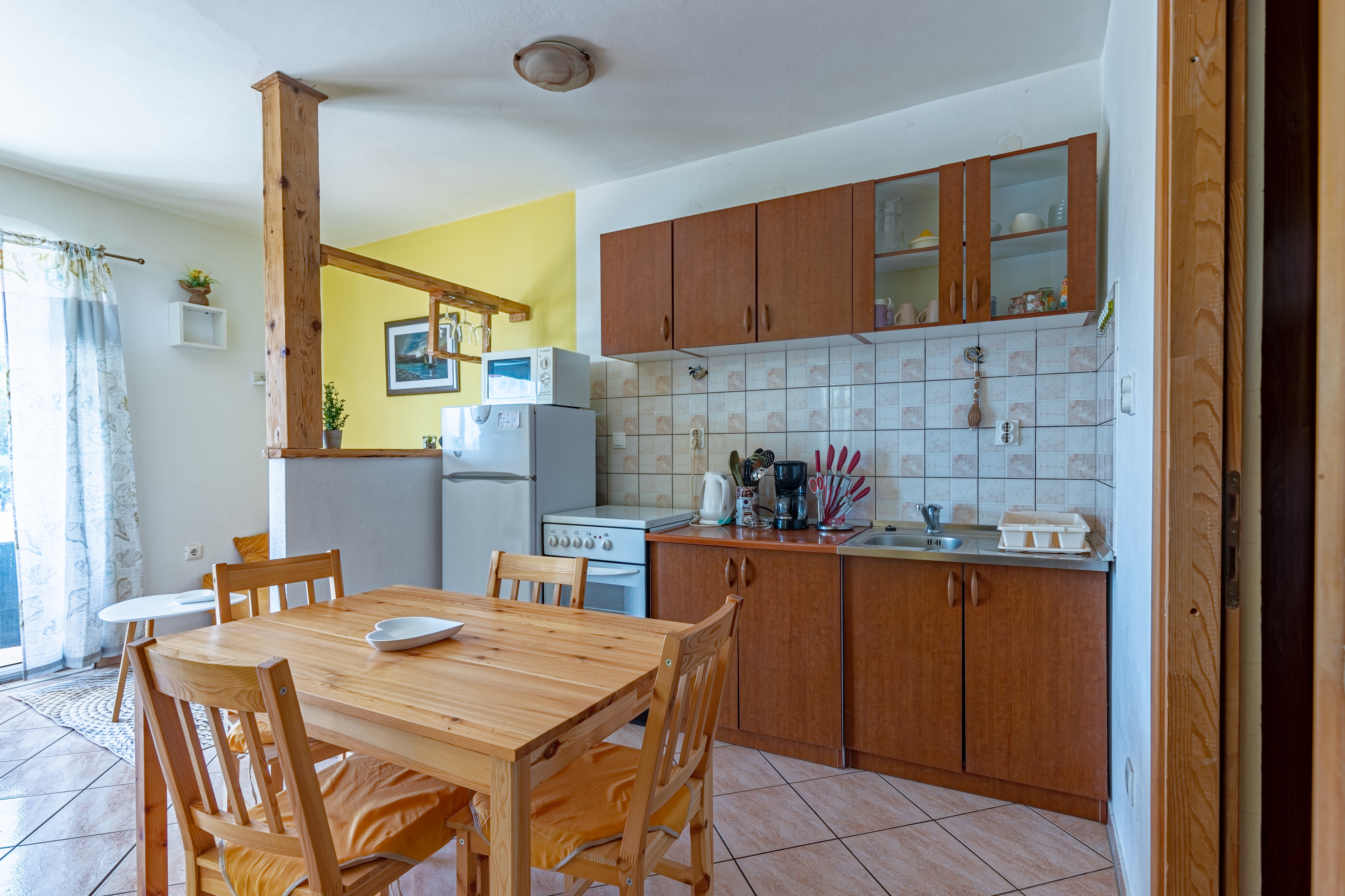 Two bedroom apartment near beach Basina, Hvar  A-a