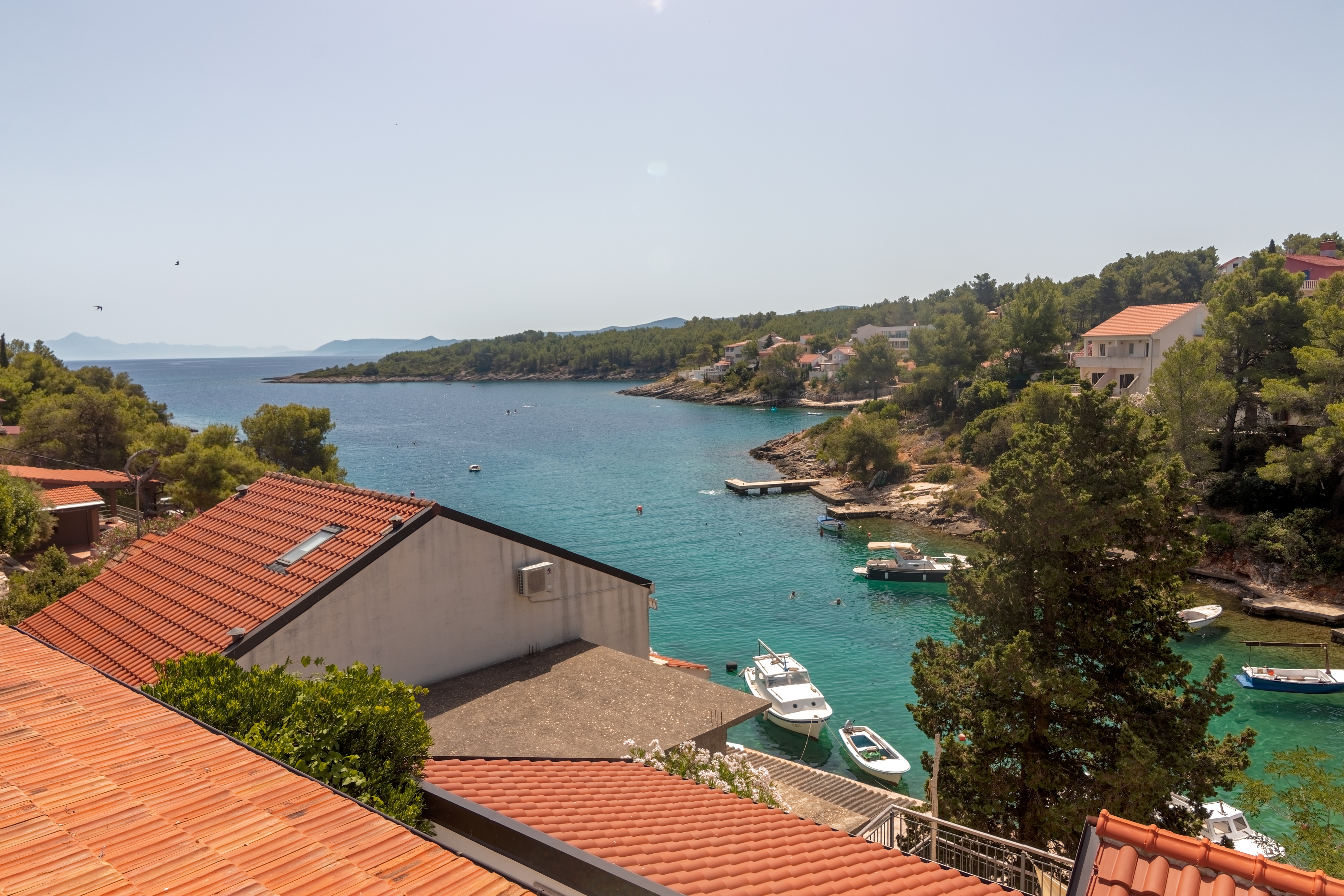 Two bedroom apartment near beach Basina, Hvar  A-a