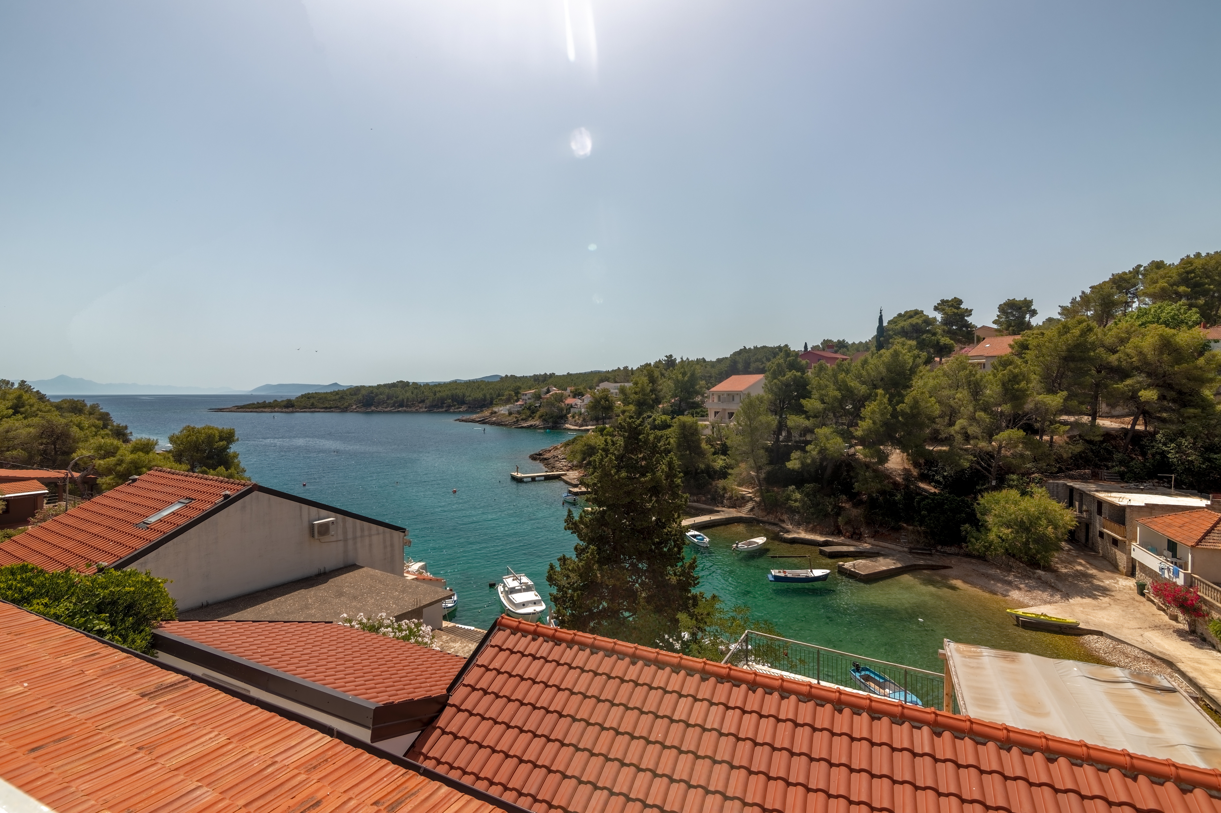 One bedroom apartment near beach Basina, Hvar  A-b