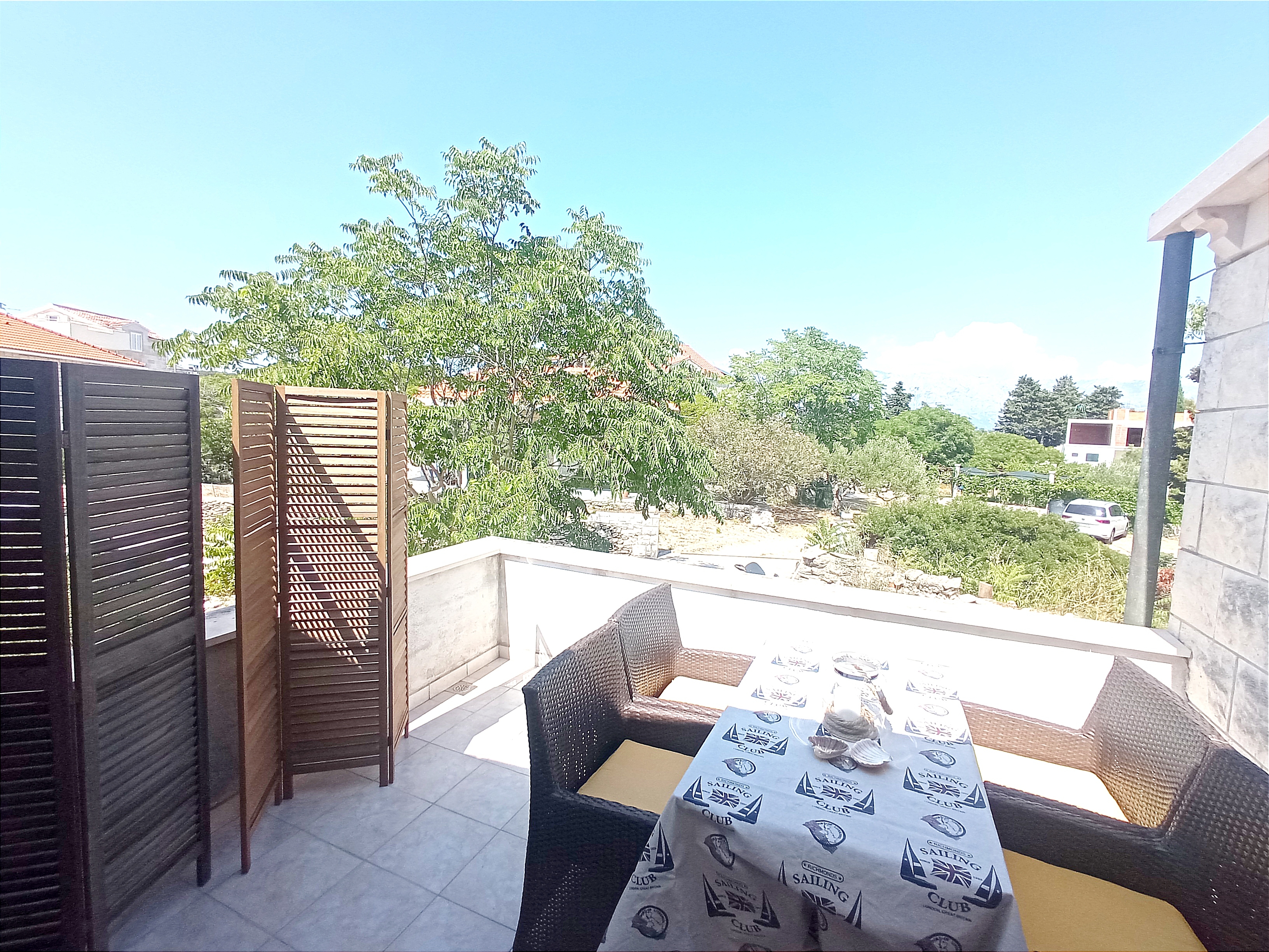 Two bedroom apartment with terrace Sumartin, Brač  A-a