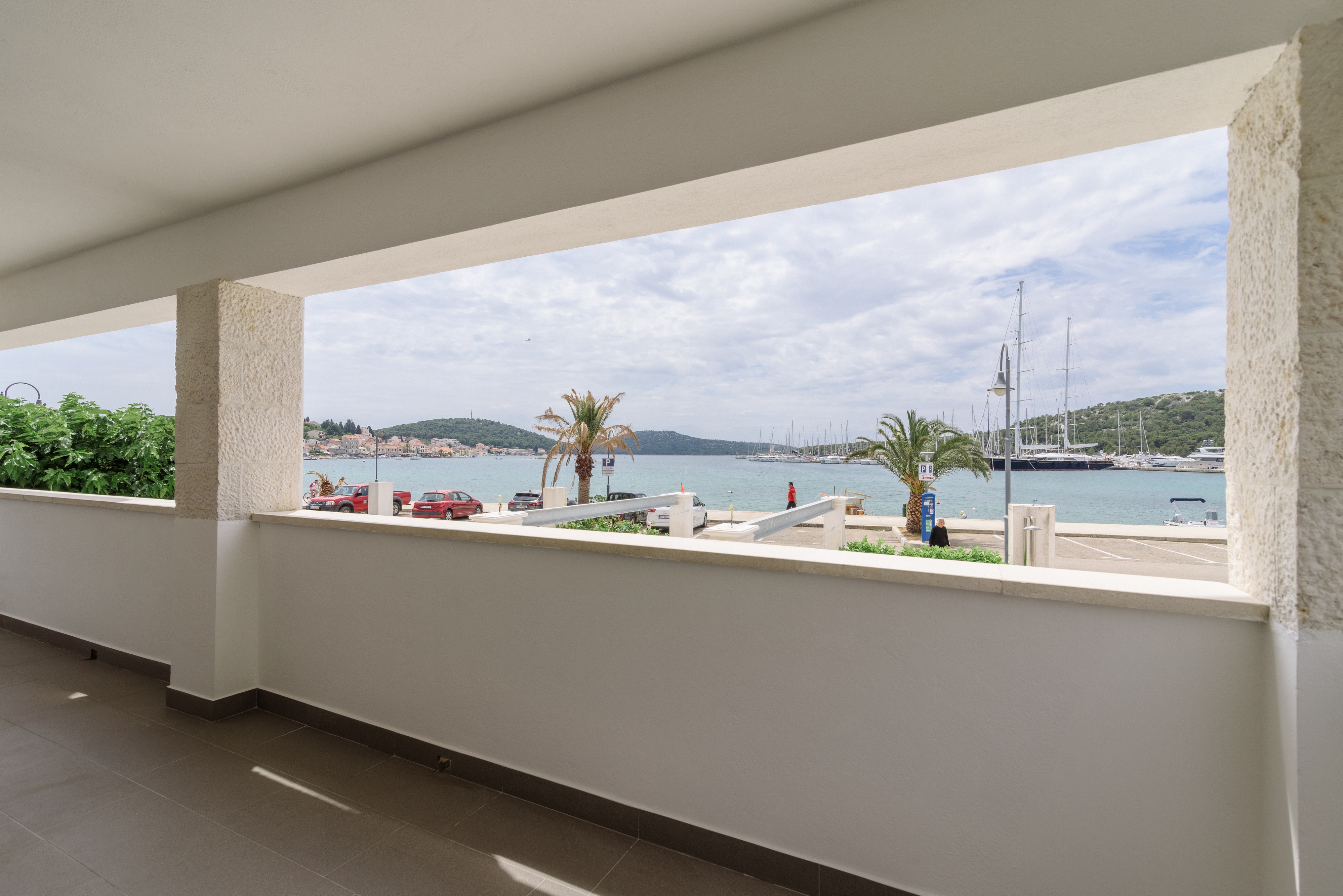 Two bedroom apartment with terrace and sea view Rogoznica  A-a