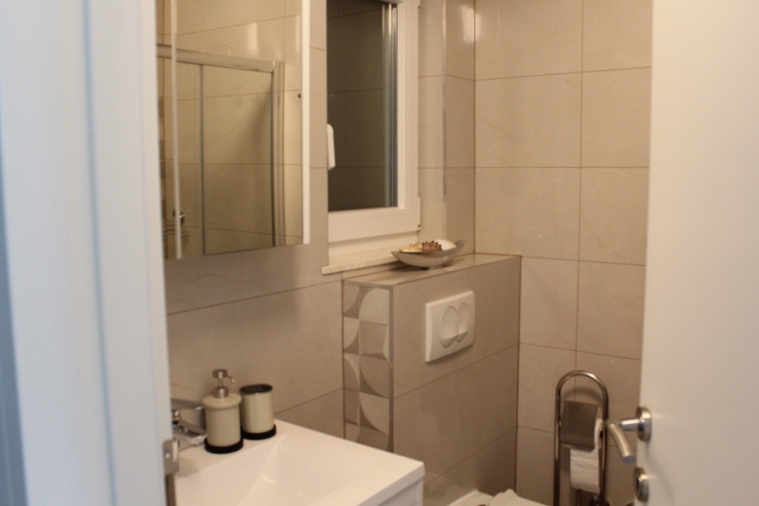 One bedroom apartment with terrace and sea view Poljica, Trogir  A-a