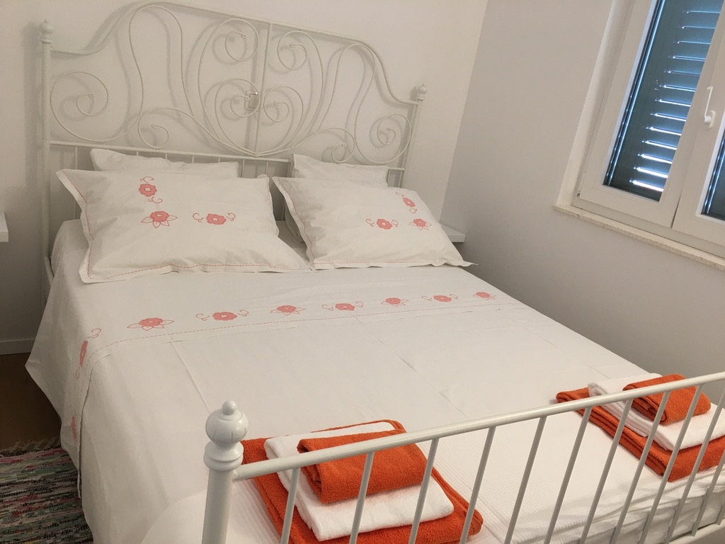 One bedroom apartment with terrace and sea view Poljica, Trogir  A-a