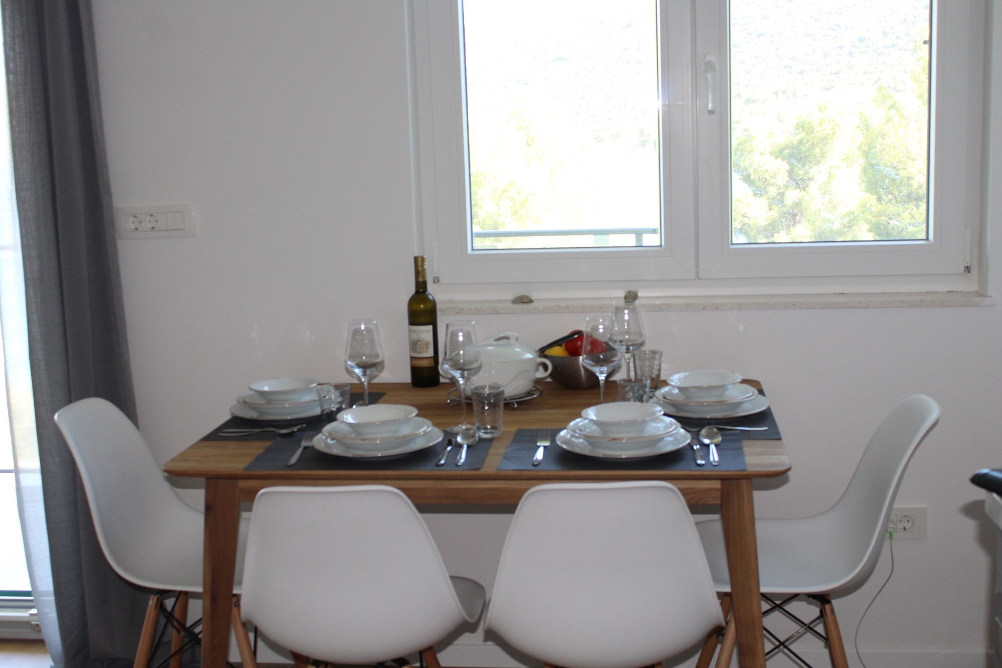 One bedroom apartment with terrace and sea view Poljica, Trogir  A-a