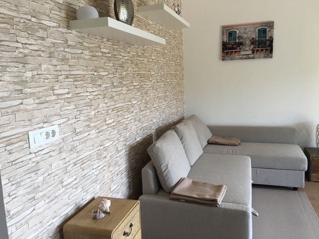 One bedroom apartment with terrace and sea view Poljica, Trogir  A-a