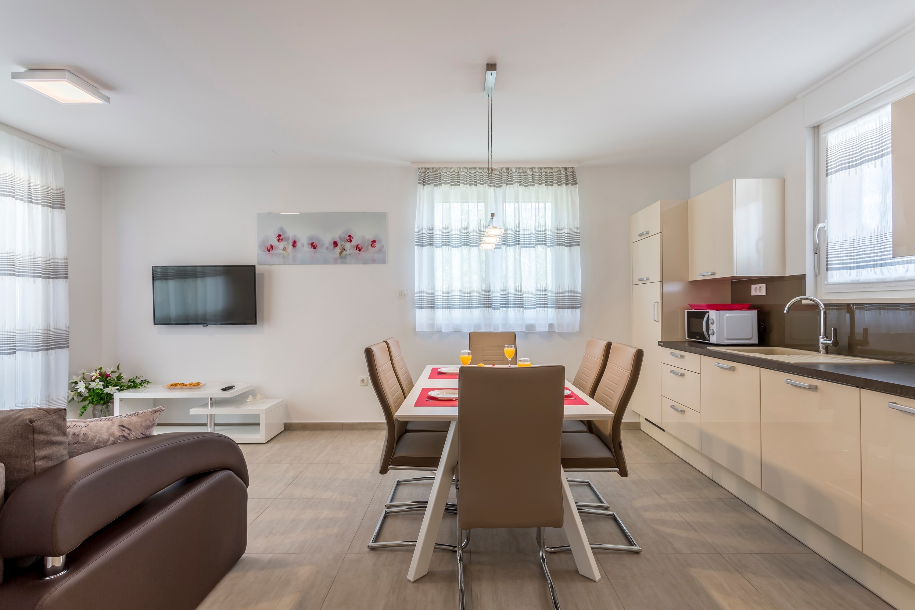 Two bedroom apartment with terrace and sea view Podstrana, Split  A-a